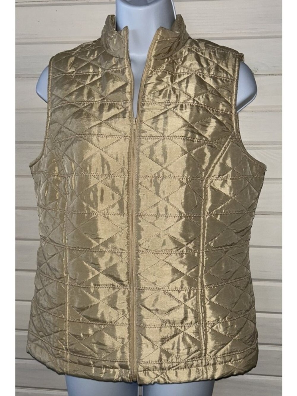 Chicos Weekends Sz 0 (SMALL) Gold Quilted Vest Jacket Mock Neck Full Zip EUC